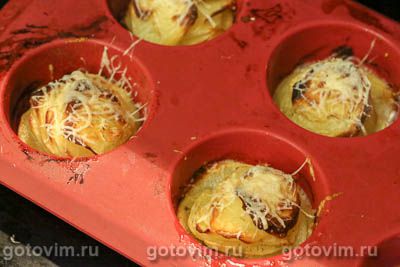 Картофельные пирамидки с пармезаном и тимьяном в духовке Картофельные пирамидки с пармезаном и тимьяном в духовке