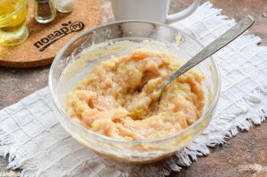 Куриные котлеты с кабачком в сливочном соусе Куриные котлеты с кабачком в сливочном соусе