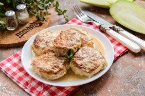Куриные котлеты с кабачком в сливочном соусе Куриные котлеты с кабачком в сливочном соусе