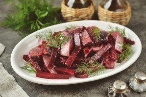 Маринованная свекла с селедкой