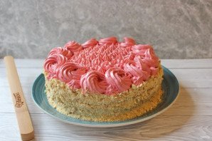 Медовый торт с вишней