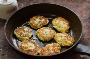 Оладьи из кабачков с рикоттой Оладьи из кабачков с рикоттой