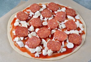 Пицца "Пепперони" с моцареллой Пицца "Пепперони" с моцареллой