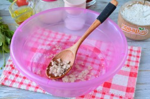 Пицца с прошутто и рукколой