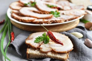 Рулет из свинины в мультиварке