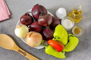 Салат "Дачный удачный" из свеклы на зиму