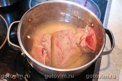 Салат из говяжьего сердца с яйцом, маринованным луком и сладким перцем Салат из говяжьего сердца с яйцом, маринованным луком и сладким перцем