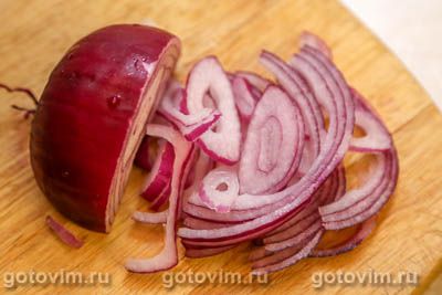 Салат из говяжьего сердца с яйцом, маринованным луком и сладким перцем Салат из говяжьего сердца с яйцом, маринованным луком и сладким перцем