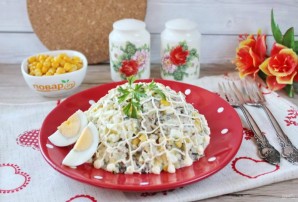 Салат из шпрот и кукурузы