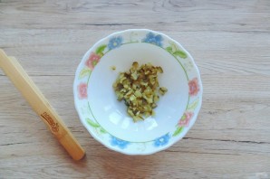 Салат из шпрот и кукурузы