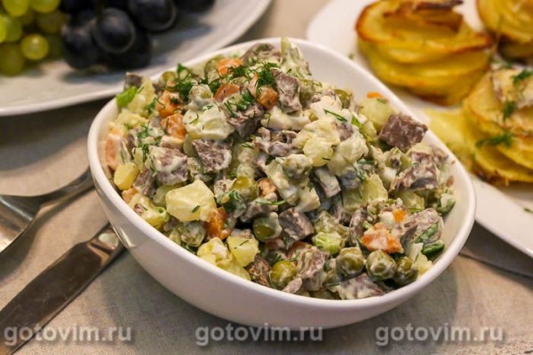 Салат Оливье с говяжьим сердцем Салат Оливье с говяжьим сердцем