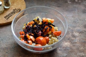 Салат с базиликом, креветками и перловкой Салат с базиликом, креветками и перловкой