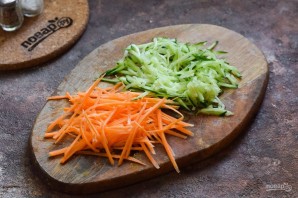 Салат с китайской капустой и курицей Салат с китайской капустой и курицей