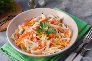 Салат с китайской капустой и курицей Салат с китайской капустой и курицей