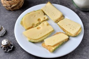 Сэндвичи из кабачков с сыром Сэндвичи из кабачков с сыром