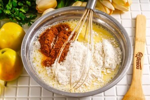 Шоколадные блинчики с карамельными яблоками