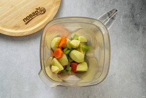 Смузи из сельдерея, яблока и апельсина Смузи из сельдерея, яблока и апельсина