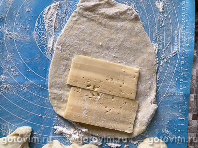 Сосиски в тесте с сыром