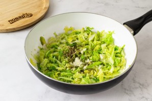 Тушеная савойская капуста