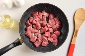 Тушеная телятина с подливкой