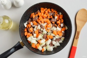 Тушеная телятина с подливкой