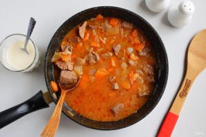 Тушеная телятина с подливкой