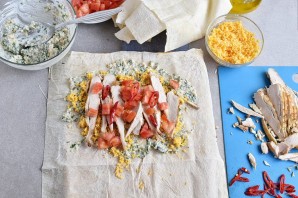 Закуска из лаваша с курицей