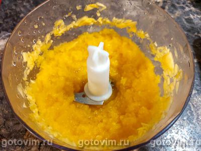 Бисквитное пирожное из тыквы с сырным кремом