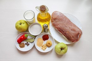 Буженина с яблоками