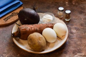 Cалат "Неженка" со свеклой