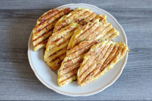 Чебуреки из кабачков с ветчиной и сыром