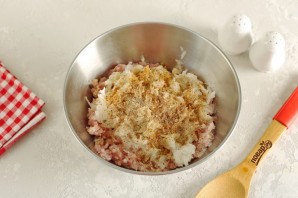 Фрикадельки в соусе "Бешамель"