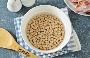 Гороховый суп с нутом и копченостями Гороховый суп с нутом и копченостями