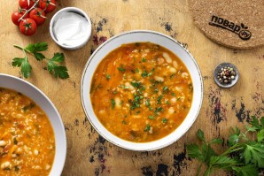 Грузинский суп из фасоли с овощами Грузинский суп из фасоли с овощами