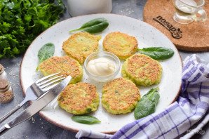 Кабачковые оладьи с нутовой мукой Кабачковые оладьи с нутовой мукой