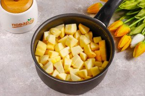 Карамельный торт "Яблоки на снегу"