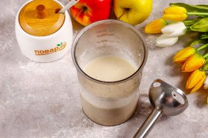 Карамельный торт "Яблоки на снегу"