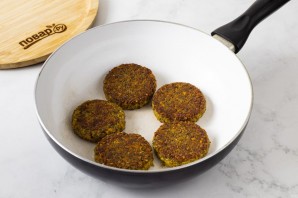 Котлеты из тыквы и чечевицы