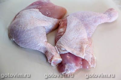 Куриные бедра с апельсином, медом и розмарином в духовке