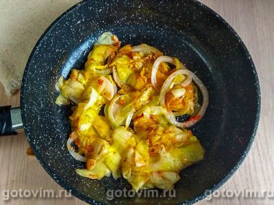 Куриные голени с овощной стружкой из кабачков Куриные голени с овощной стружкой из кабачков