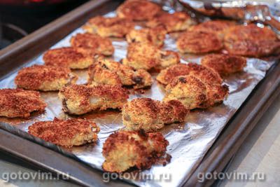 Куриные крылышки, жаренные в кокосовой стружке Куриные крылышки, жаренные в кокосовой стружке