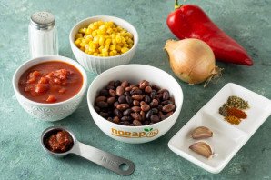 Мексиканский суп с фасолью и кукурузой