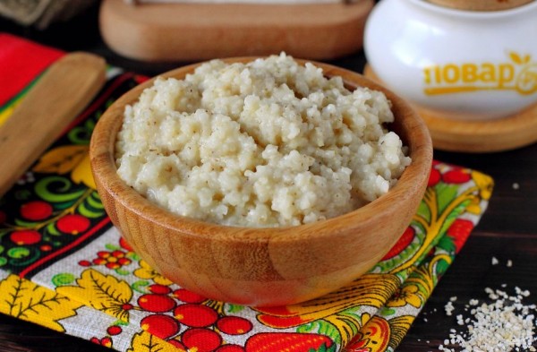 На воде или на молоке? Как правильно варить ячневую кашу        