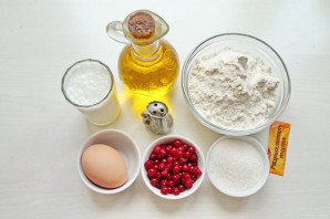 Оладьи с красной смородиной