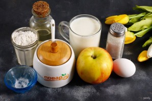 Панкейки на кефире с яблоками