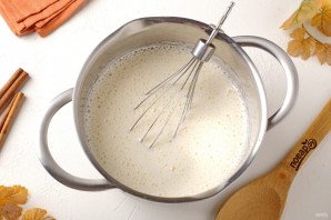 Пирог с тыквой и яблоками в мультиварке