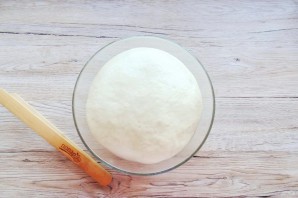 Пирог с вишней и абрикосами