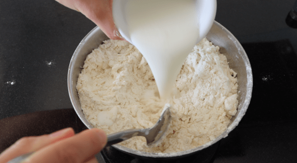 Простое и вкусное слоеное печенье на кефире, пошаговый рецепт с фото Простое и вкусное слоеное печенье на кефире, пошаговый рецепт с фото