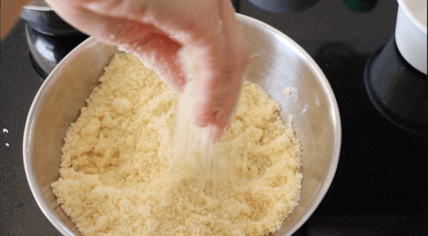 Простое и вкусное слоеное печенье на кефире, пошаговый рецепт с фото Простое и вкусное слоеное печенье на кефире, пошаговый рецепт с фото