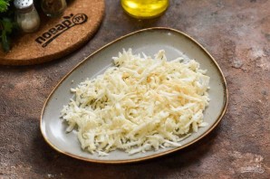 Салат из курицы, грибов и сельдерея Салат из курицы, грибов и сельдерея